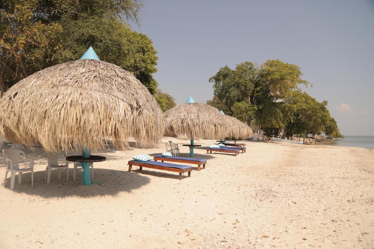 Hostal Club Camping Isla Mar Cabañas para 14 personas *