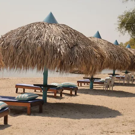 Club Camping Isla Mar Cabañas para 14 personas Hostal
