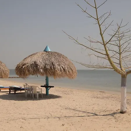 Club Camping Isla Mar Cabañas para 14 personas Hostal